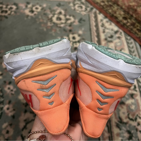 HOKA Clifton 8 Women's Orange Running Shoe Sneakers Z5752 Size 9B - Picture 11 of 11